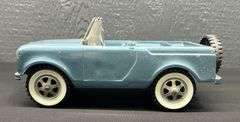ERTL International Scout Truck