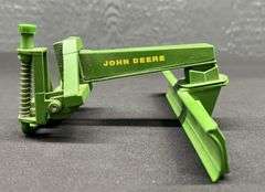 ERTL John Deere Blade & Hay Wagon
