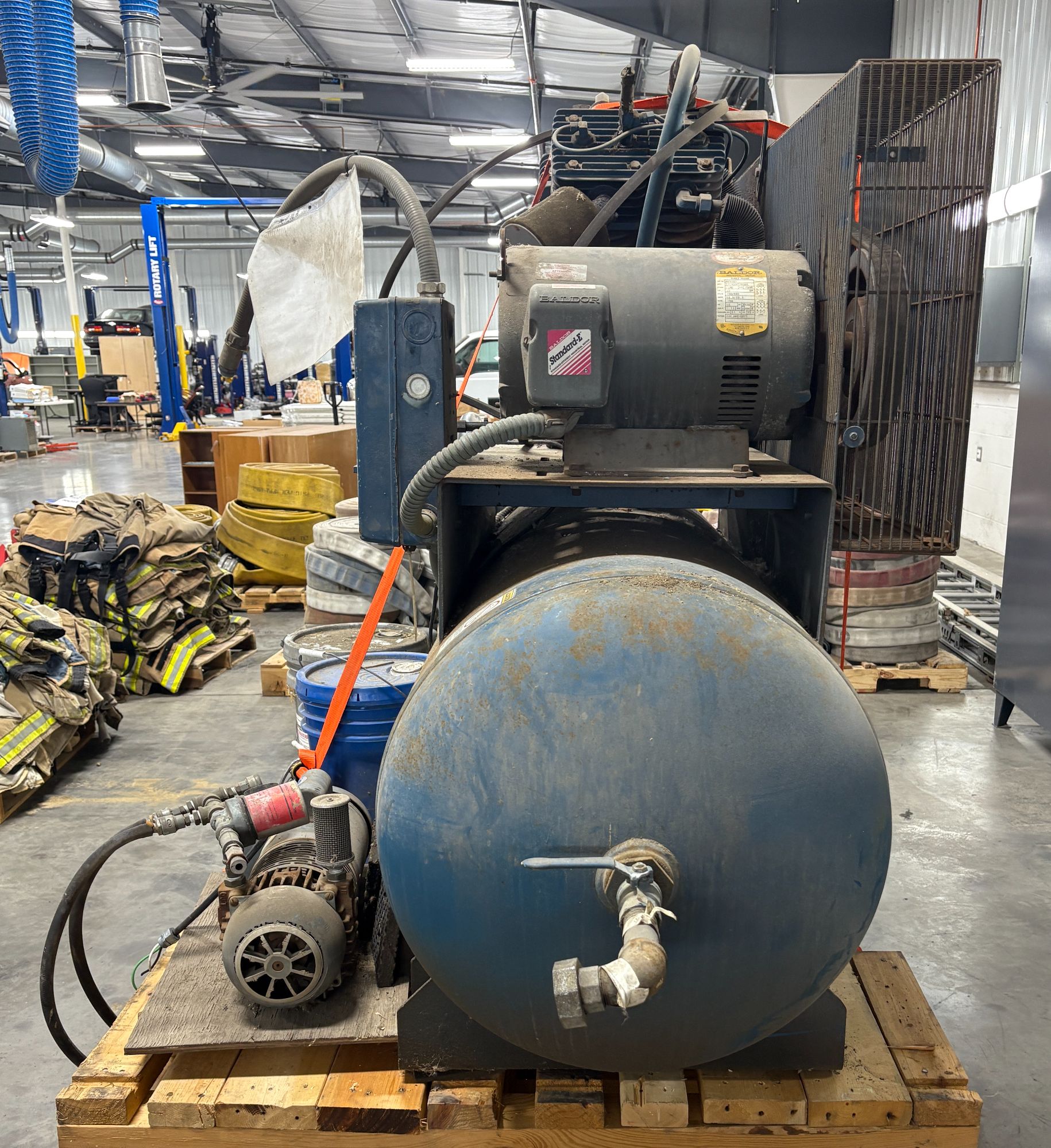 Lot image 10