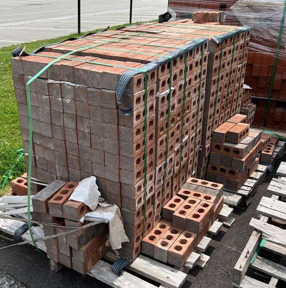 7.5" 3-Hole Bricks