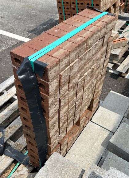 7.5" 3-Hole Bricks
