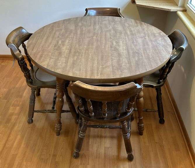 Kitchen Table & Chairs