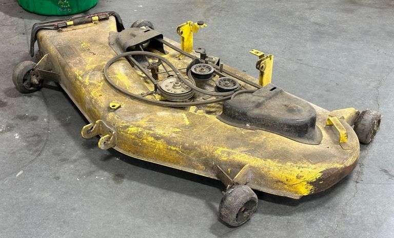 John Deere LT166 Lawn Tractor with John Deere Blade