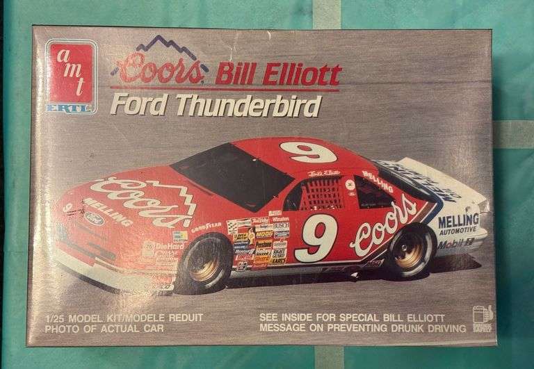 Ertl Bill Elliott Ford Thunderbird 1/25 Model Car Kit image