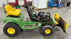 John Deere LT166 Lawn Tractor with John Deere Blade