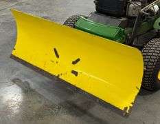 John Deere LT166 Lawn Tractor with John Deere Blade