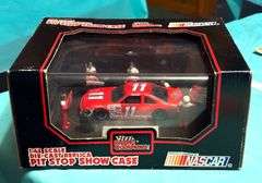 Nascar Bill Elliott 1:43 Scale Die-Cast Pit Stop Showcase Car
