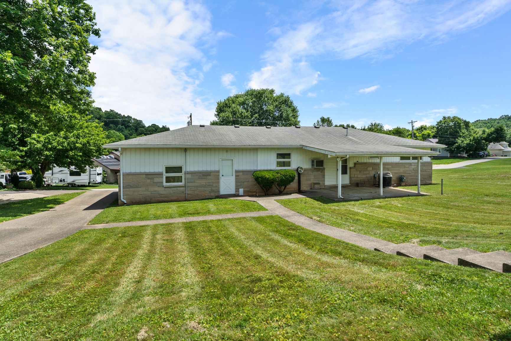 Lot image 12