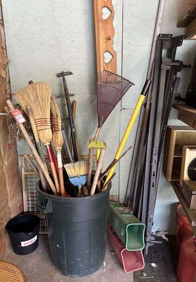 Long Handled Tools image