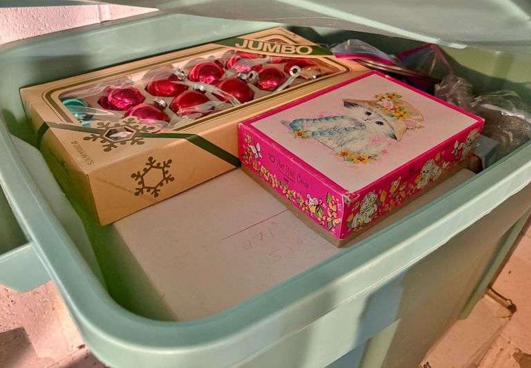 New Boxes, Table, Drying Rack & Christmas Décor