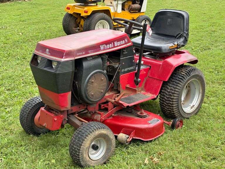 Wheel Horse 314-8 Lawn & Garden Tractor