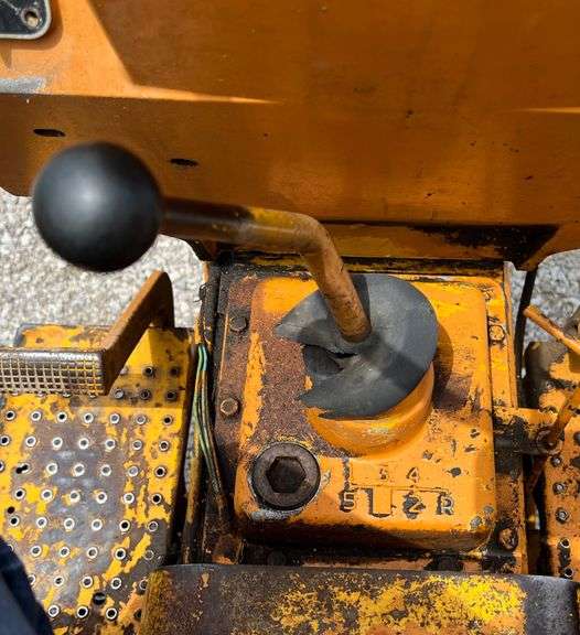 Minneapolis-Moline Jet Star 3 Tractor
