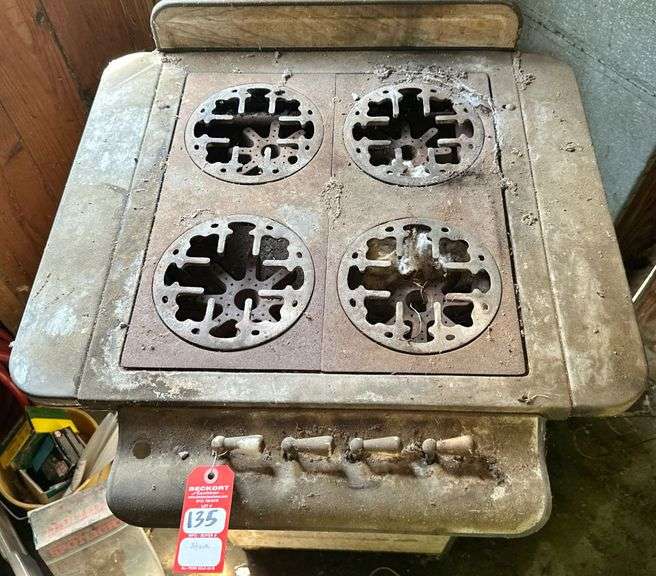 Early Enamel 4-Burner Gas Stove