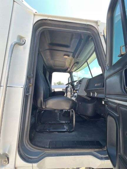 1998 Mack CH613 Truck