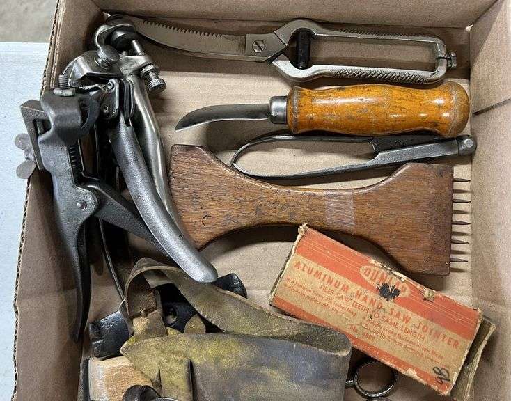 Country Primitives & Shop Items