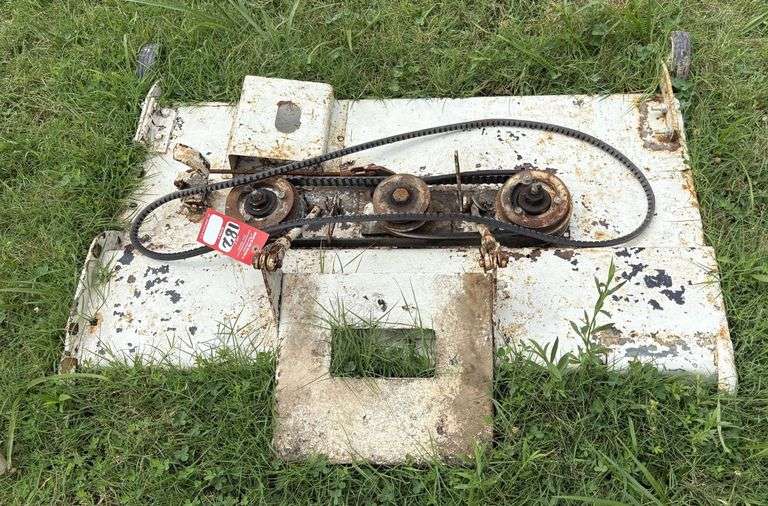 IH (Original) Cub Cadet Mower Deck