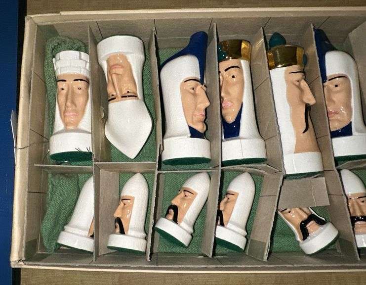 1963 Chess Set