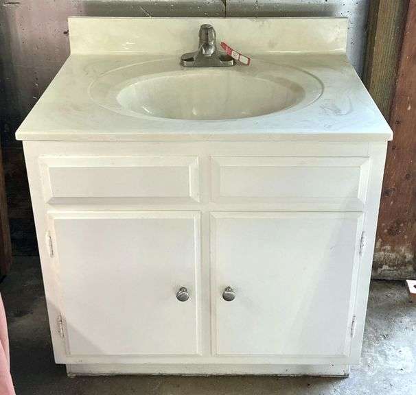 Kitchen Vanity & Cabinet
