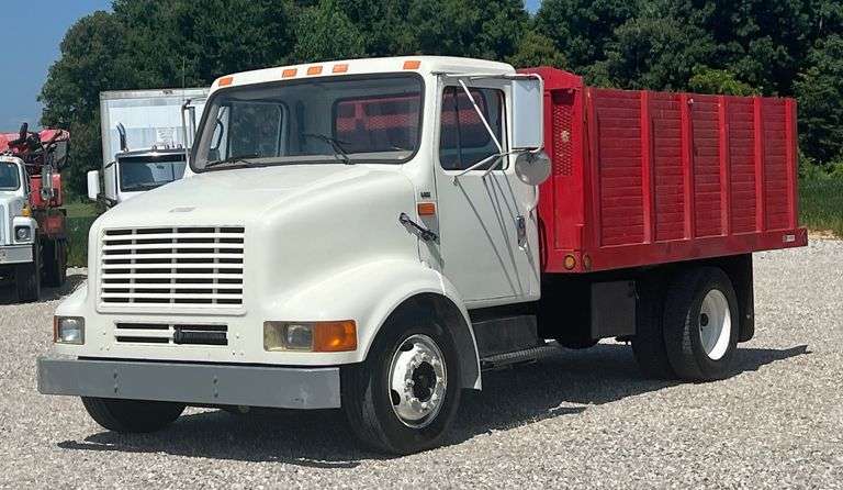 1996 International 4700 LPX Truck