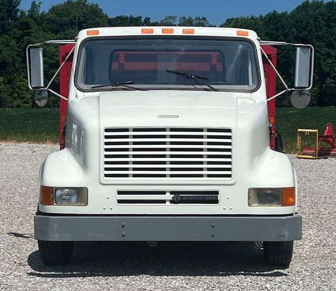 1996 International 4700 LPX Truck
