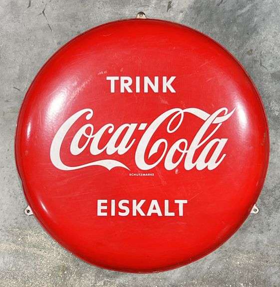 "Trink Coca-Cola" Eiskalt German Metal Button Sign image