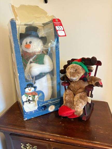 Nightstand, Snoopy & Christmas Display Pieces