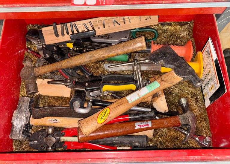 Hammers, Hatchet and Electrical Items