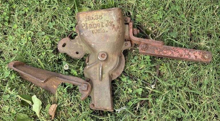 Planet Jr. Seeder & Push Plow