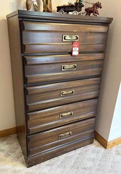 Carolina Furniture 5-Drawer Dresser