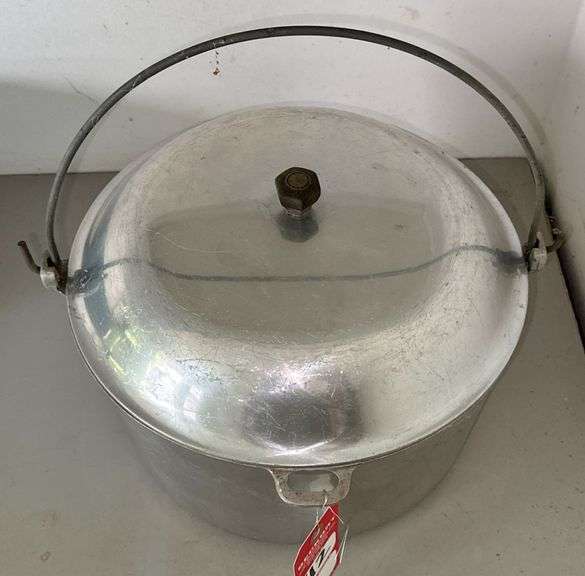 Vintage Aluminum Household Institute Kettle with Lid