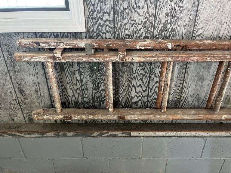 Wooden Extension Ladder