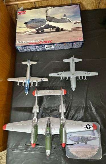 Replica Airplanes image