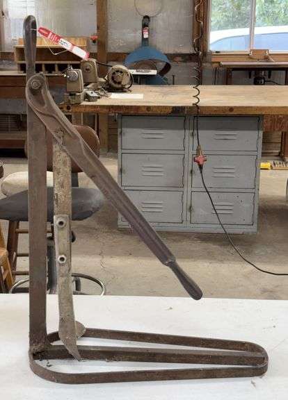 Vintage Tire Brake Tool