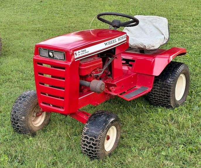 1976 Wheel Horse A-100 Lawn & Garden Tractor