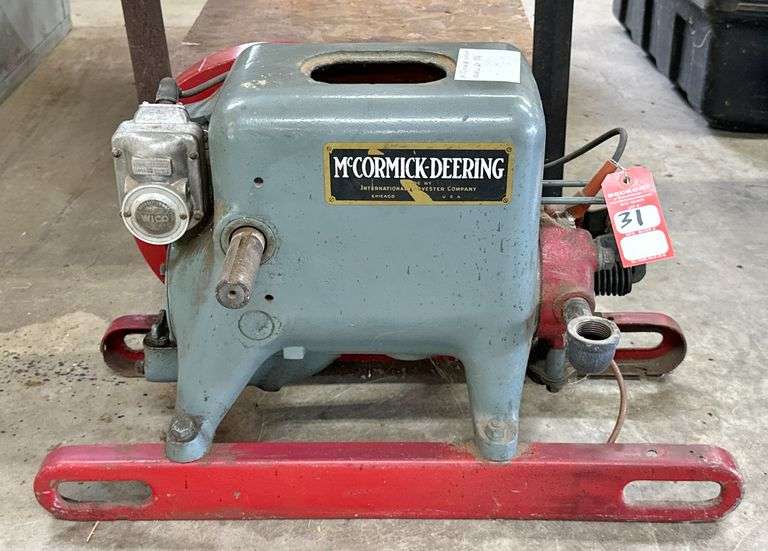 International LA 1.5 & 2.5 HP Engine