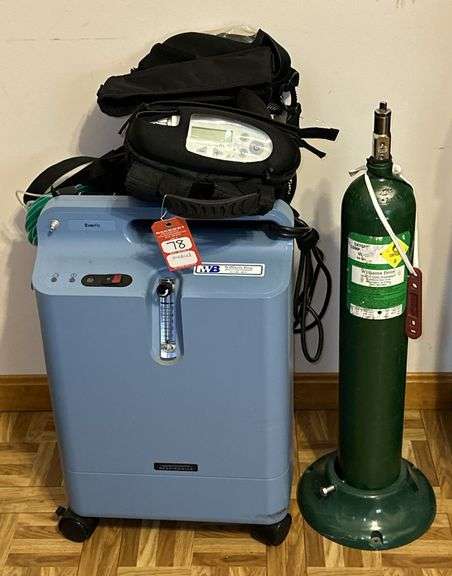 EverFlo Oxygen Concentrator & Oxygen Tank image
