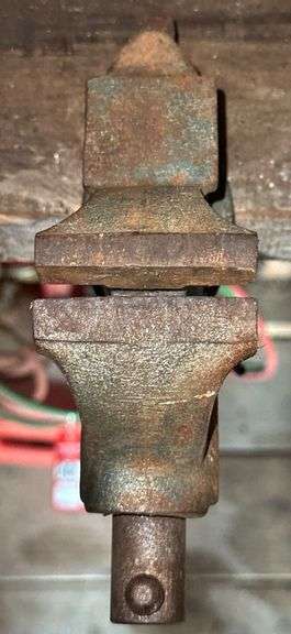 Early No. 3 2.5" Vise