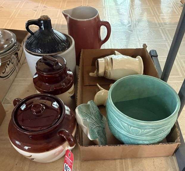 Pottery & Stoneware