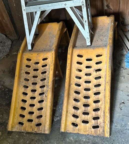 Aluminum Step Ladder & Auto Ramps