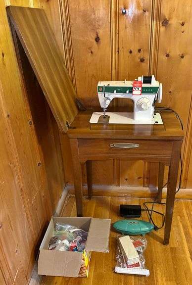 Singer 248 Sewing Machine with Cabinet