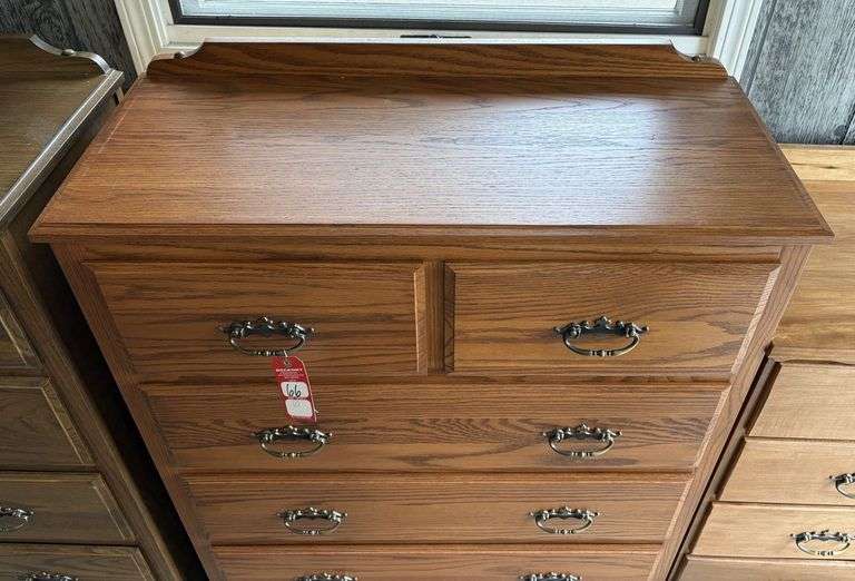 Oak Chest of Drawers