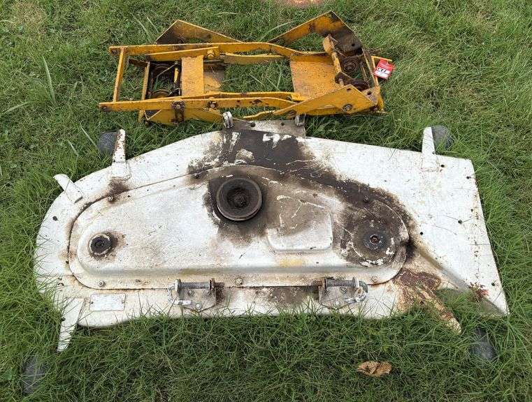 International Cub Cadet Mower Deck & Brackets