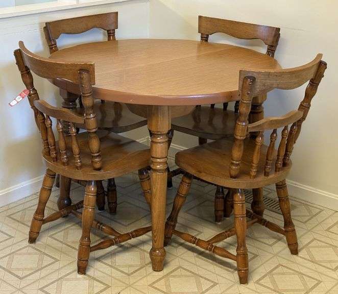 Dining Table & Chairs