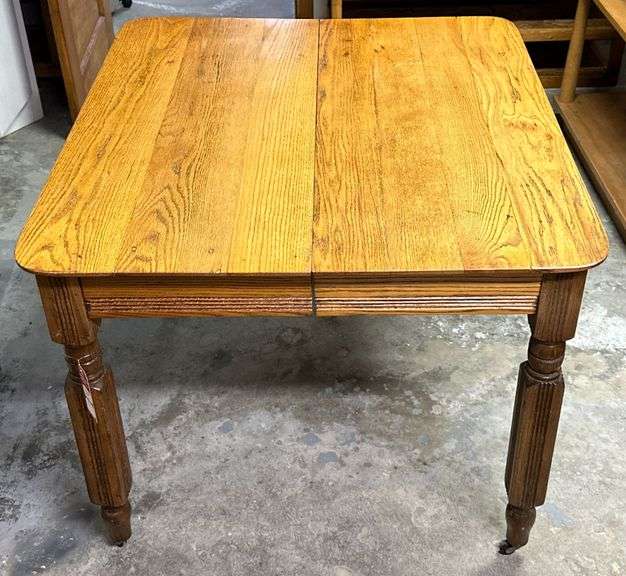Early Oak Harvest Table