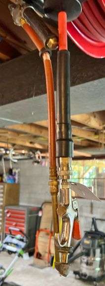 Global Retractable Hose Reel