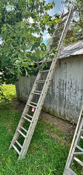 Werner 28' Aluminum Extension Ladder