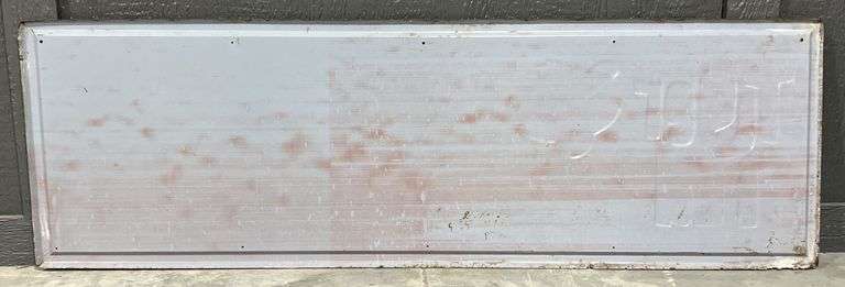 Tiger Red "Farm Mkt." Metal Sign
