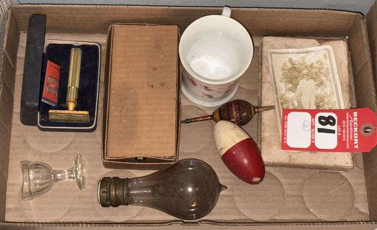 Country Primitives & Collectibles