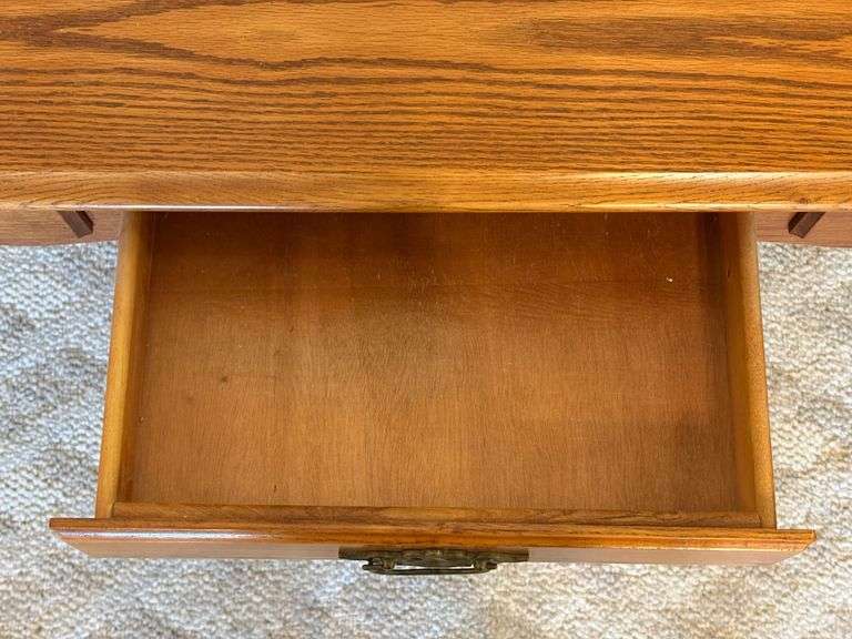 Queen Anne Oak Occasional Table
