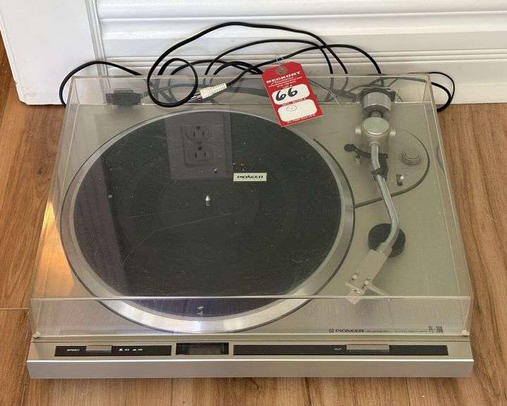 Pioneer PL-300 Turntable